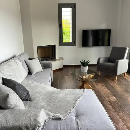Luxury Koróni