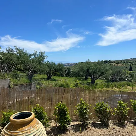 Luxury Koróni