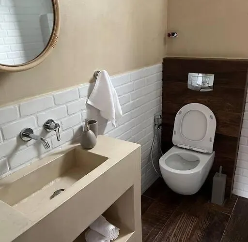 Luxury Koróni
